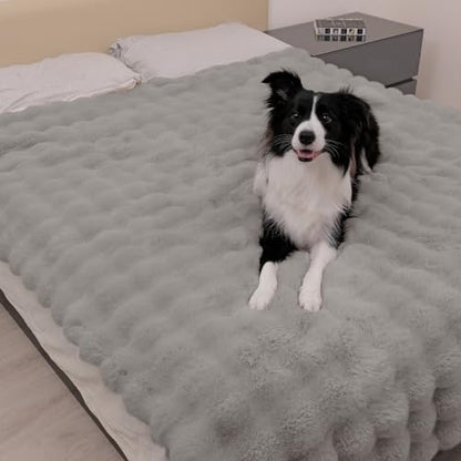 Paw Inspired Waterproof Dog Blanket, Soft Faux Fur Throw with Fur-Resistant Fleece, Washable Pet Blanket, Waterproof Protection for Couch, Bed, Furniture, Crate, Car (80x60, Gray) - color: Gray, size: 80x60"