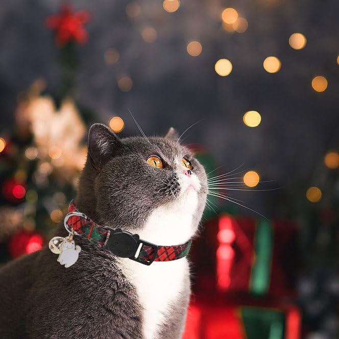 Unique style paws 2 Pack Christmas Kitten Collar Breakaway with Bell & Pendant, Adjustable Safety Cat Cotton Collars for Girl Boy Cats and Small Pets - color: Scottish & red green grid