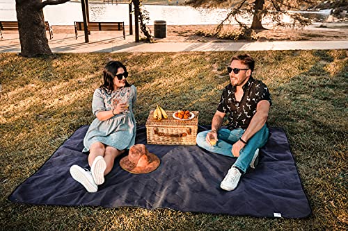 Waterproof Outdoor Blanket Large Fleece Camping & Stadium Blankets for Cold Weather. Perfect for Outdoors, Car, Dogs, Boat, Picnic. Windproof, Extra Warm, Machine Washable.