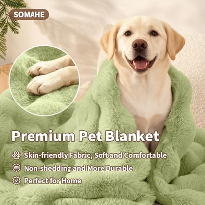 Dog Blanket, Reversible Sherpa & Bubble Fleece Pet Throw, Ultra-Soft Plush for Medium Dogs, Machine Washable, Anti-Static, Warm & Cozy, 39"×31" Inch Green - color: Green, size: 39"L x 31"W Inches