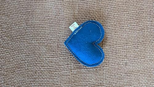 Catnip Toy – Heart Shape, Organic Catnip, 100% Wool Felt, Grown & Made in The USA - Blue - color: Blue, size: 1 pack